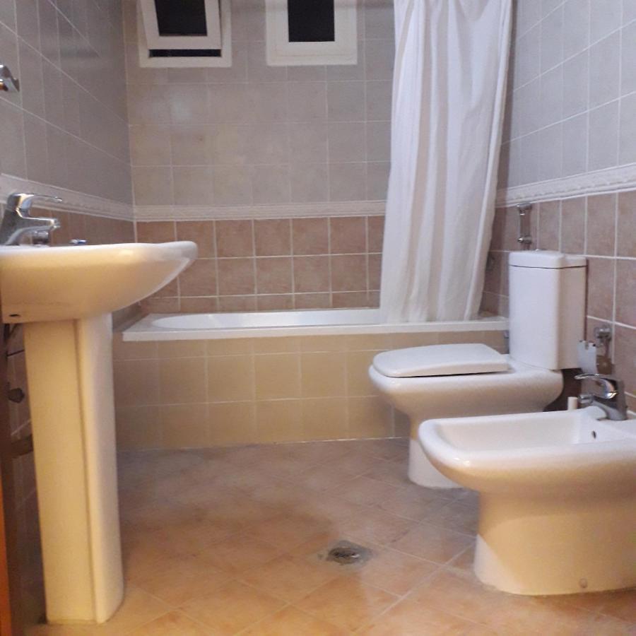 Diamond Hostel Доха Екстериор снимка